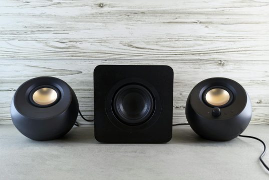 Ses Sistemleri 2026: Holografik Ses ve Yapay Zeka Devrimi Ses Sistemleri 2026: Holografik Ses ve Yapay Zeka Devrimi